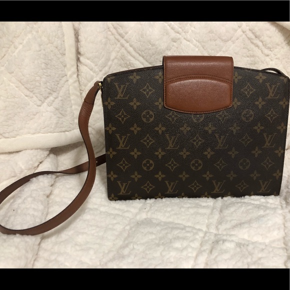 ✨SOLD✨ Louis Vuitton Courcelle Monogram - Picture 8 of 13